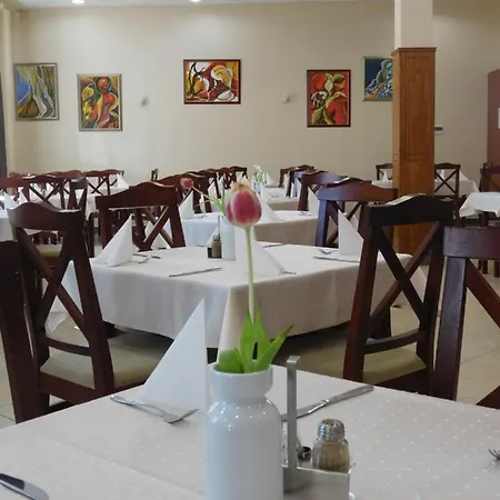 Hotel Kumánia Kisujszallas