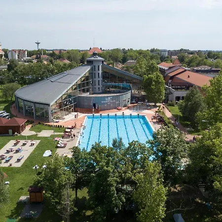 Szálloda Kumánia 3*