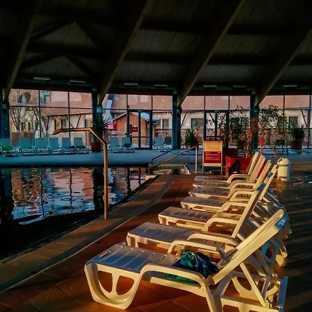 Hotel Kumánia