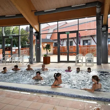 Hotel Kumania Kisujszallas