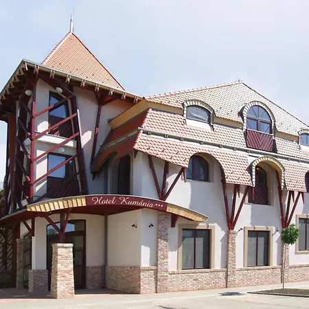 Отель Kumania 3*