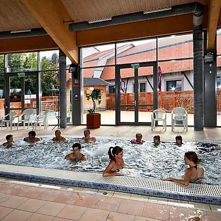 Kumánia 3*