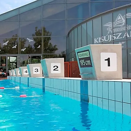 Hotel Kumánia 3*