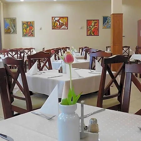 Hotel Kumánia Kisujszallas