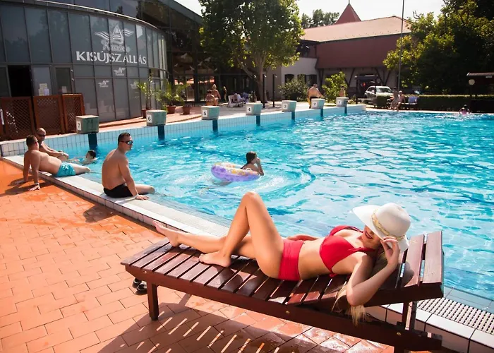 Kumania Hotel