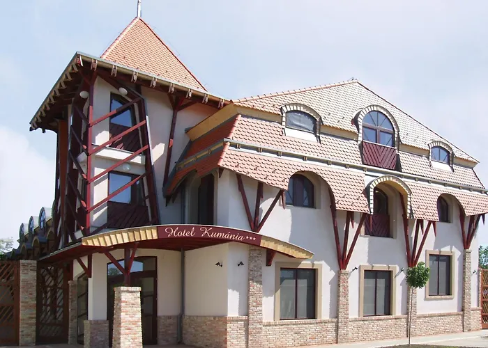 מלון Kumania 3*